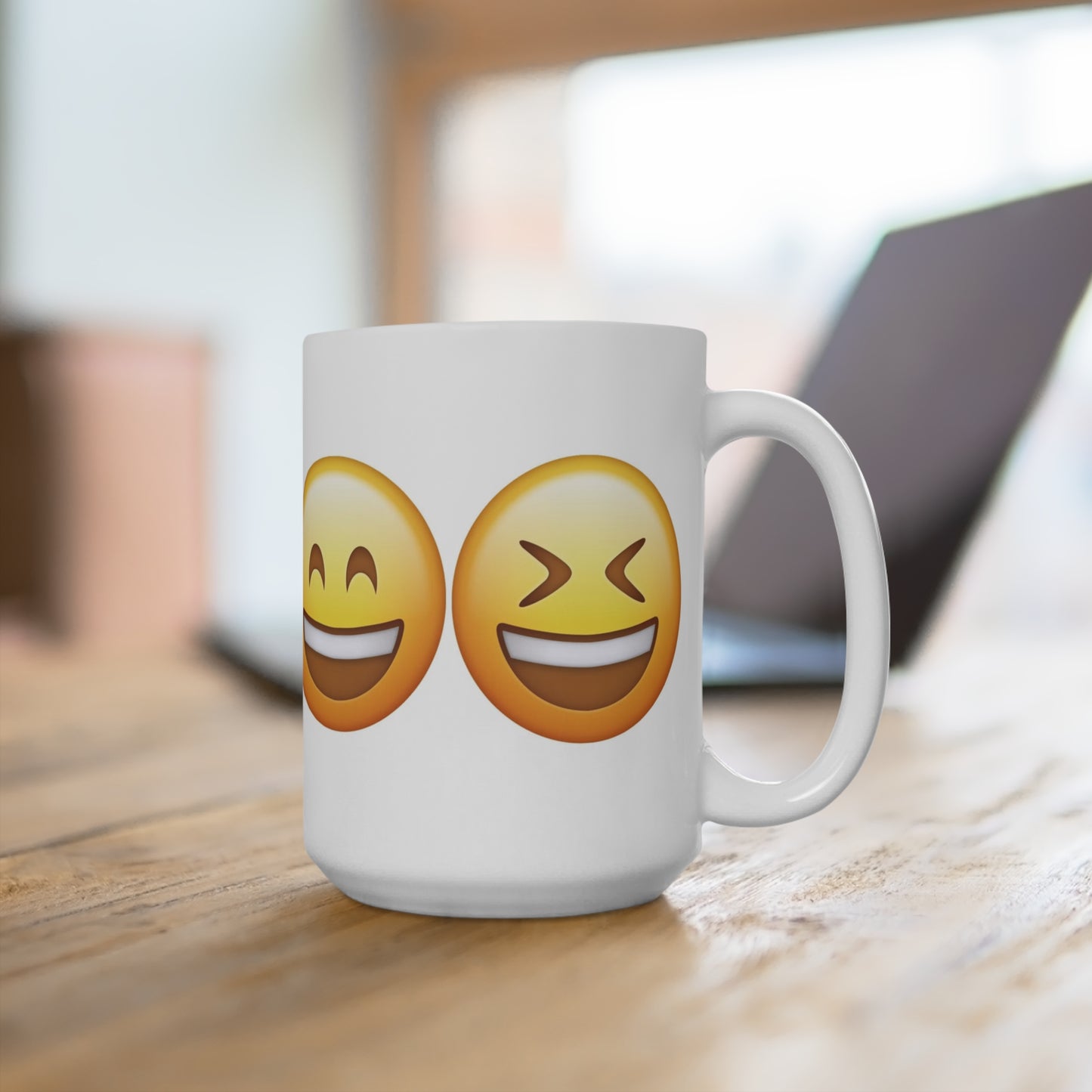 Smiley Face Emoji Coffee Mug – 15oz